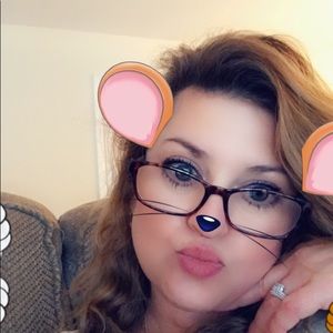 Meet your Posher, Alison